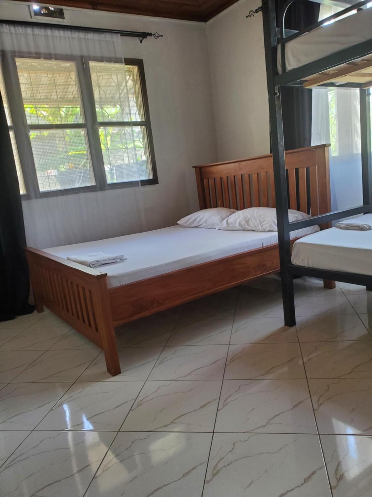 The Nest Haven Hostel Dar es Salaam Buitenkant foto